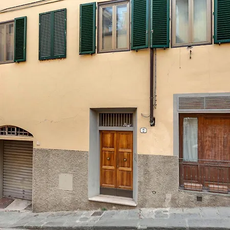 Magnoli 2 D Apartment